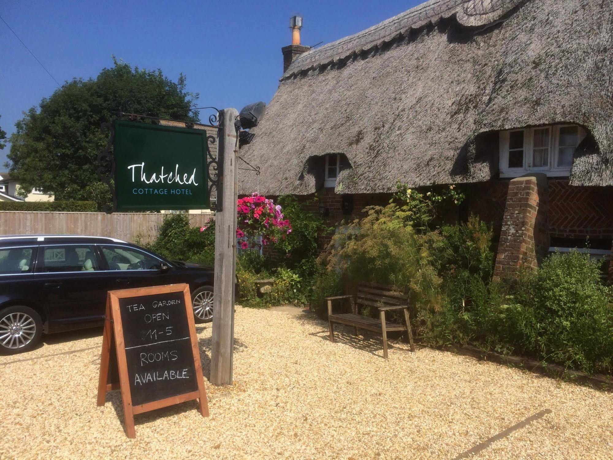 Thatched Cottage Hotel Brockenhurst Exterior foto