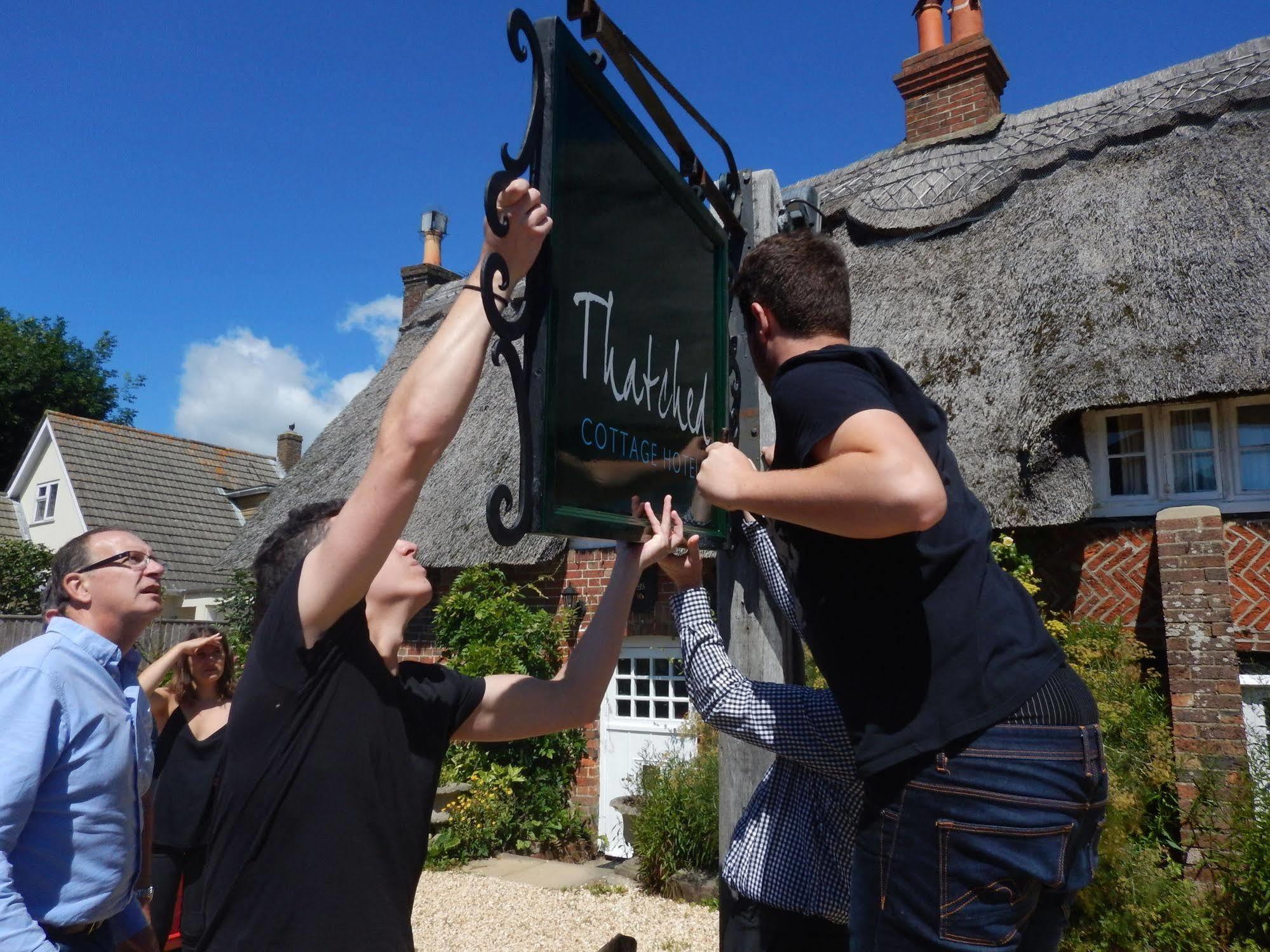 Thatched Cottage Hotel Brockenhurst Exterior foto